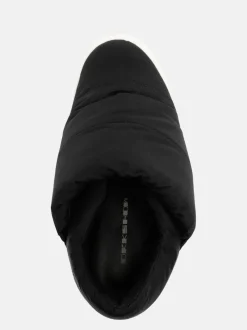 Sneakers><noscript><img width=