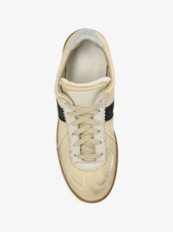 Sneakers><noscript><img width=
