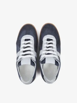 Sneakers><noscript><img width=