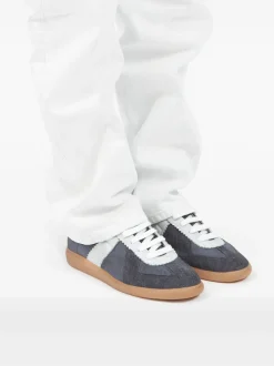 Sneakers><noscript><img width=