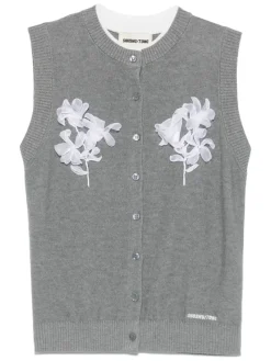 Knitwear><noscript><img width=