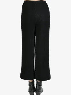 Pants><noscript><img width=
