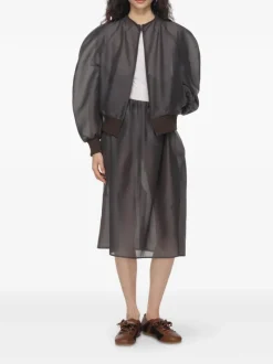 Skirts><noscript><img width=