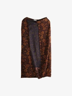 Skirts><noscript><img width=