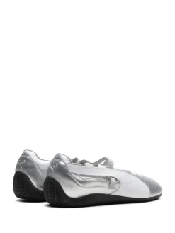 Sneakers | Flats><noscript><img width=