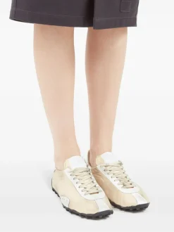 Sneakers><noscript><img width=