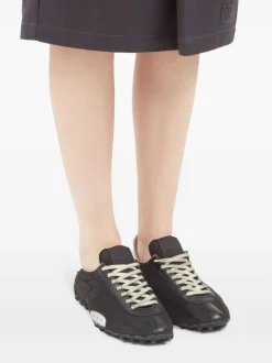 Sneakers><noscript><img width=