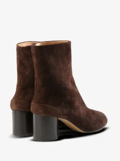 Boots><noscript><img width=