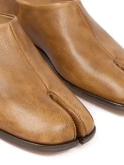 Loafers & Mules><noscript><img width=