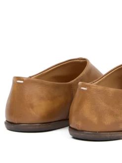 Loafers & Mules><noscript><img width=