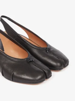 Heels><noscript><img width=