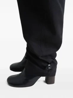 Pants><noscript><img width=