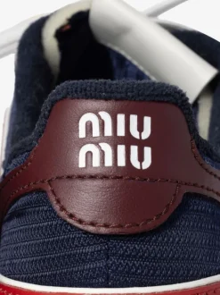 Sneakers><noscript><img width=