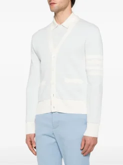Knitwear><noscript><img width=