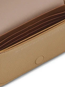 Bags><noscript><img width=