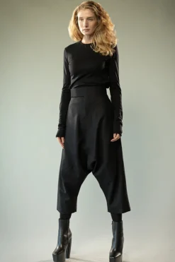 Pants><noscript><img width=