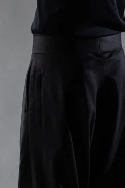 Pants><noscript><img width=