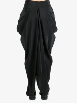Skirts><noscript><img width=