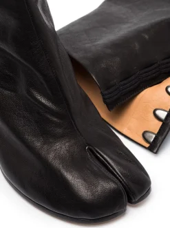 Boots | Heels><noscript><img width=