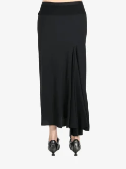 Skirts><noscript><img width=