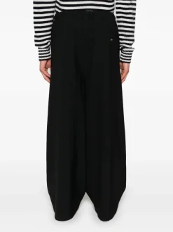 Pants><noscript><img width=