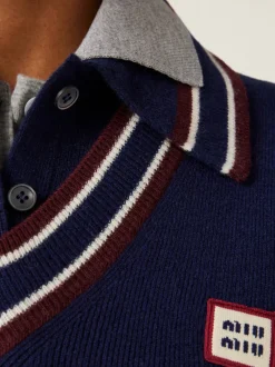 Knitwear><noscript><img width=