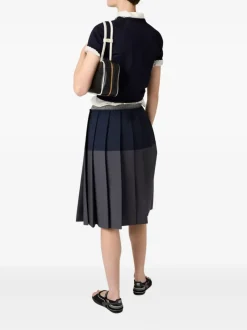 Knitwear><noscript><img width=